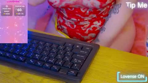 Snapshot of lisacandy1 chatting on 11.21.25 Lisa online show from 11.21.25