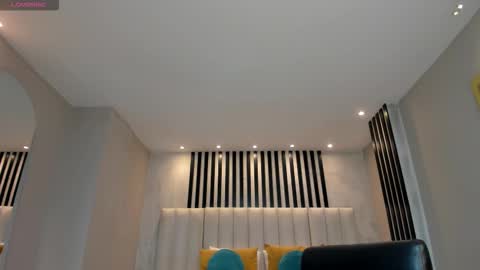 Snapshot of lisaflowersx chatting on 02.17.26 Lisa Flowers online show from 02.17.26