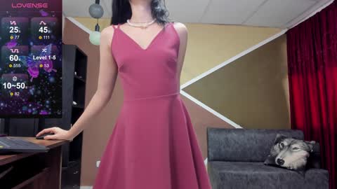 Lisa Gray Independent Model online show from 01.28.25