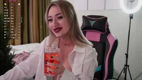   LISA   online show from 12.16.25