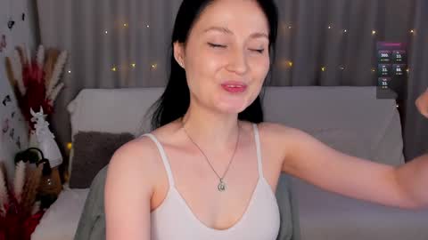 Lisa Moore online show from 01.13.25