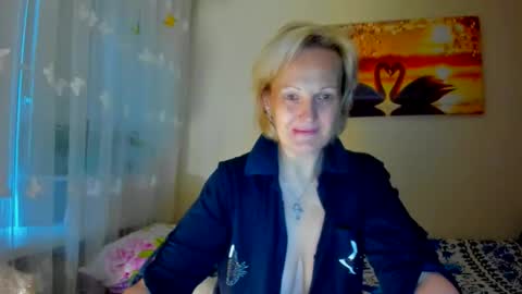 Lisasimsxs online show from 06.05.26