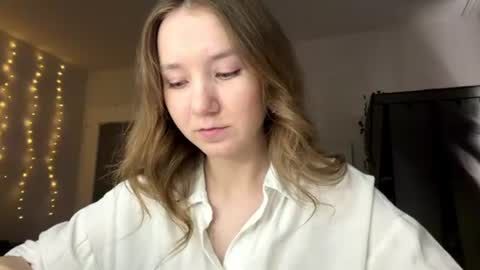 lisasmall online show from 06.19.26