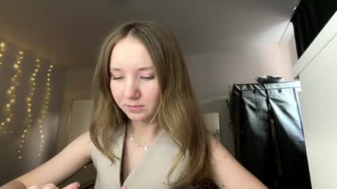 lisasmall online show from 07.10.26