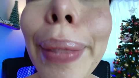 Snapshot of lisbet_21x chatting on 12.11.24 Lisbet online show from 12.11.24