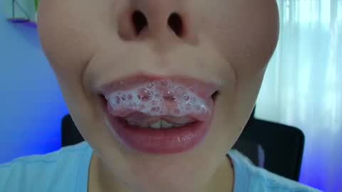 Snapshot of lisbet_21x chatting on 02.10.25 Lisbet online show from 02.10.25