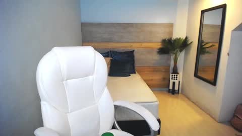 Liseth Fox online show from 12.12.24