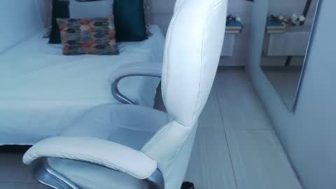 Liseth Fox online show from 01.08.25