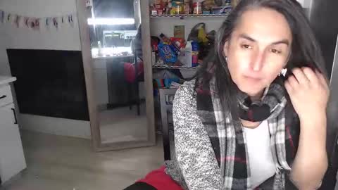 Lisette LaRoche online show from 12.05.25