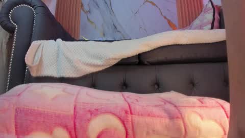 Snapshot of lissa_collen chatting on 10.01.25 Lissa online show from 10.01.25