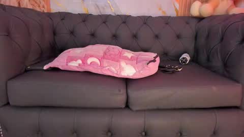 Snapshot of lissa_collen chatting on 10.22.25 Lissa online show from 10.22.25