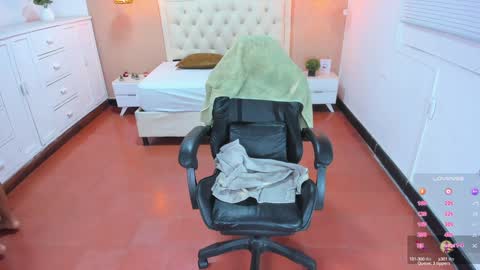 Snapshot of lissa_jhonsoon chatting on 01.17.25 L I S S A online show from 01.17.25