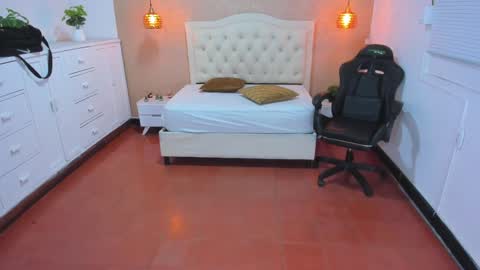 Snapshot of lissa_jhonsoon chatting on 01.18.25 L I S S A online show from 01.18.25