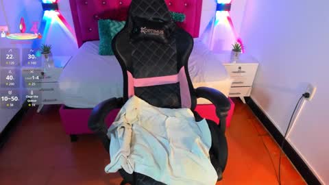 Snapshot of lissa_jhonsoon chatting on 09.25.25 L I S S A online show from 09.25.25