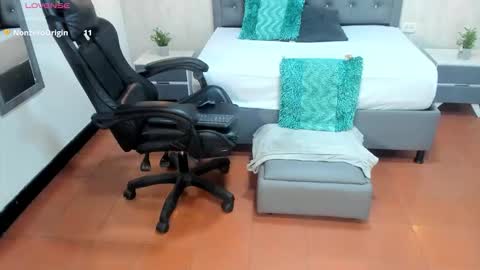 L I S S A  online show from 02.27.26