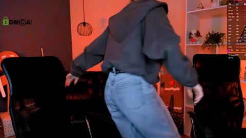 lissa_night online show from 12.23.25