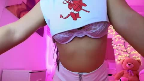 lissa_yassemin online show from 11.30.25