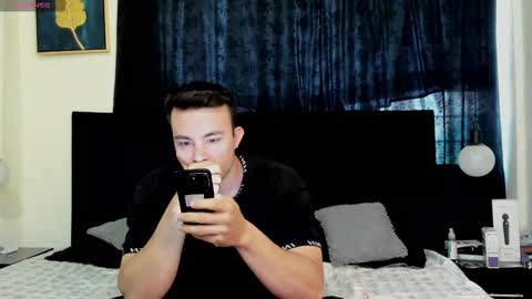 Natalia and alejandro online show from 11.19.25