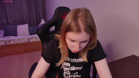 Snapshot of lisshoran chatting on 01.30.25 Lissa online show from 01.30.25