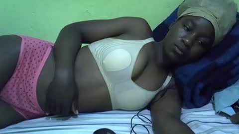 Snapshot of lisssa01 chatting on 09.14.25 lisssa01 online show from 09.14.25