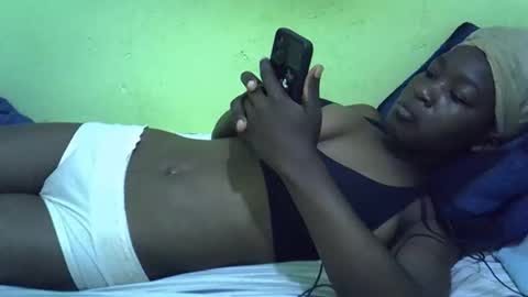 Snapshot of lisssa01 chatting on 09.20.25 lisssa01 online show from 09.20.25