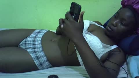 Snapshot of lisssa01 chatting on 09.23.25 lisssa01 online show from 09.23.25