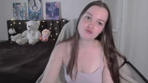 Snapshot of little__flowers chatting on 10.02.25 little__flowers online show from 10.02.25