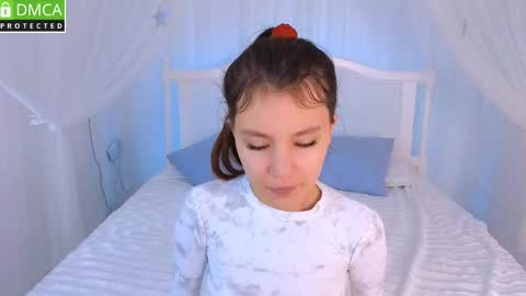    online show from 03.05.26