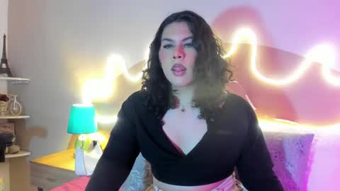 Snapshot of little_alli chatting on 11.06.25 L I T T L E A L L I online show from 11.06.25