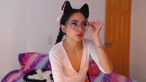 TU ANGELITO online show from 10.28.25