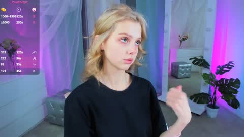 Snapshot of little_anitta chatting on 12.04.24 Anita B-day stream on 7TH DEC online show from 12.04.24