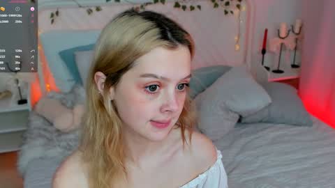 Snapshot of little_anitta chatting on 01.26.25 Anita B-day stream on 7TH DEC online show from 01.26.25