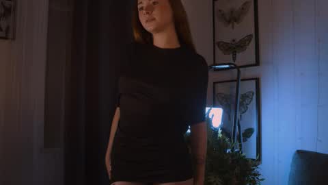 Snapshot of little_anitta chatting on 10.01.25 Anita B-day stream on 7TH DEC online show from 10.01.25