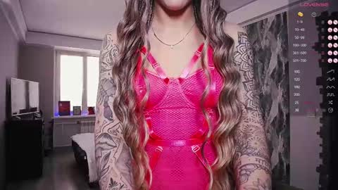 Birdy online show from 02.21.25