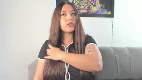 Independent model carolina online show from 01.24.25