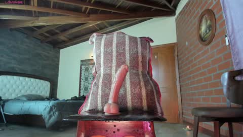 Snapshot of little_izzi chatting on 12.05.24 Izzi online show from 12.05.24