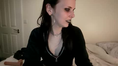 little_kinky_gal online show from 06.06.26