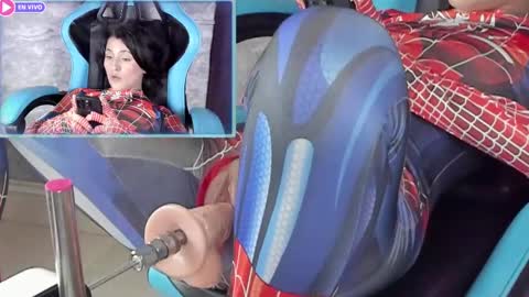 Snapshot of little_lili19 chatting on 01.25.25 Lili online show from 01.25.25