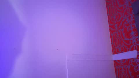 Snapshot of little_lilith_apple chatting on 09.22.25 little_lilith_apple online show from 09.22.25