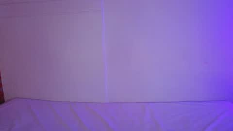 Snapshot of little_lilith_apple chatting on 11.15.25 little_lilith_apple online show from 11.15.25