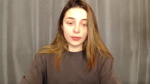 Snapshot of little_mia__ chatting on 01.20.25 Mia Im online every day 1530 PM in New York 2030 PM in London online show from 01.20.25