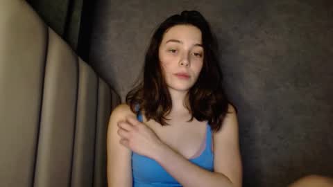 Snapshot of little_mia__ chatting on 02.09.26 Mia Im online every day 1530 PM in New York 2030 PM in London online show from 02.09.26