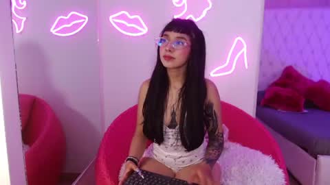 Paulette online show from 07.11.26