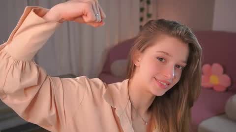 Kiki online show from 03.11.25