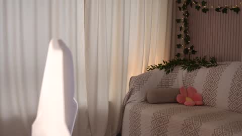 Kiki online show from 10.04.25