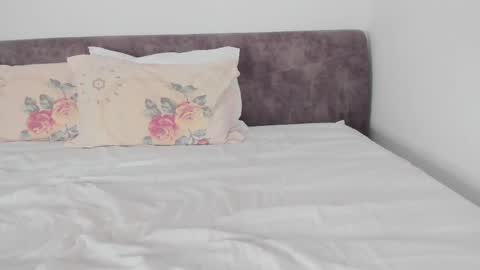 hey im anna online show from 02.17.25