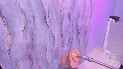 little_valentinaa online show from 11.22.25