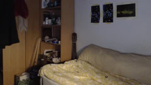 Snapshot of littlealien7 chatting on 09.21.25 littlealien7 online show from 09.21.25