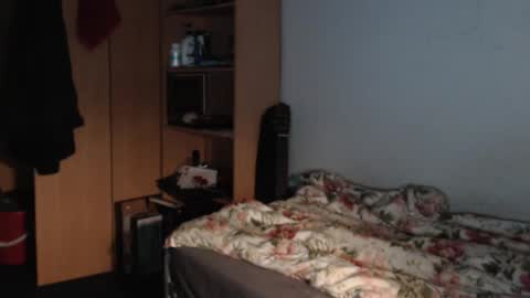 Snapshot of littlealien7 chatting on 04.04.26 littlealien7 online show from 04.04.26