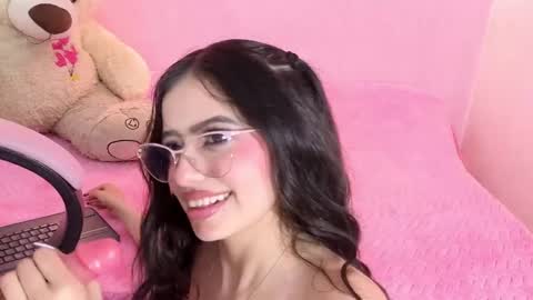 Ari online show from 04.15.26